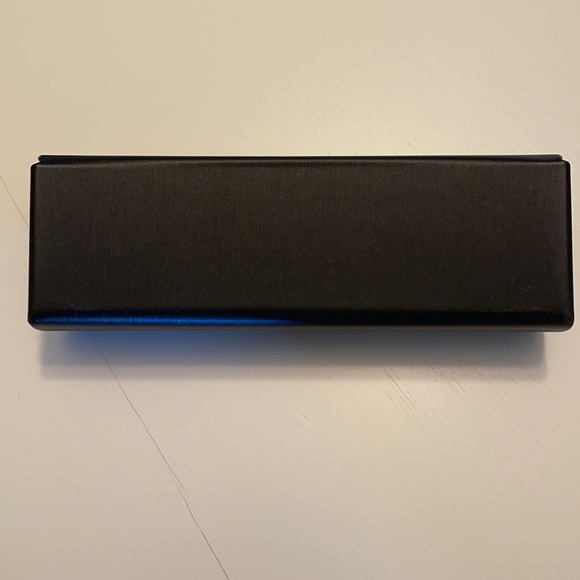 Cartier glasses case only. - Picture 4 of 4